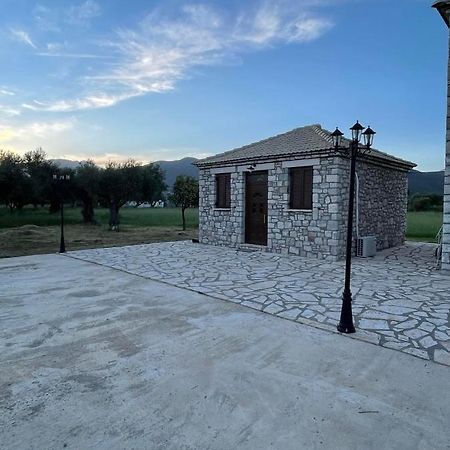 Πετρόχτιστο Διαμέρισμα Apartment Loggos Bagian luar foto