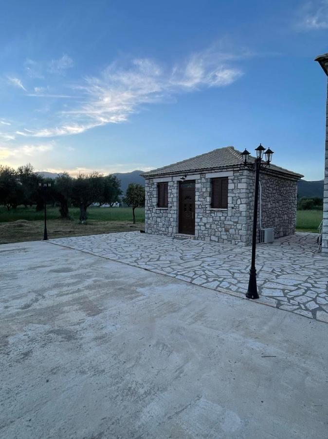Πετρόχτιστο Διαμέρισμα Apartment Loggos Bagian luar foto